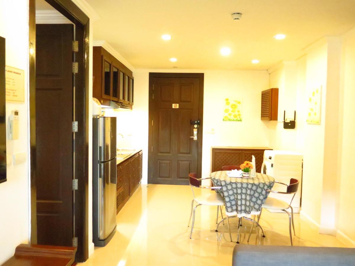 639 2 Bedroom Contemporary Teak Wood * Patong