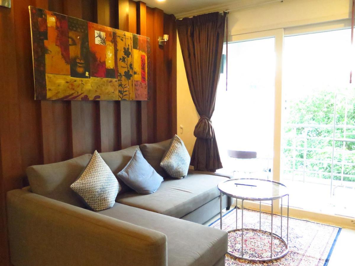 639 2 Bedroom Contemporary Teak Wood Patong