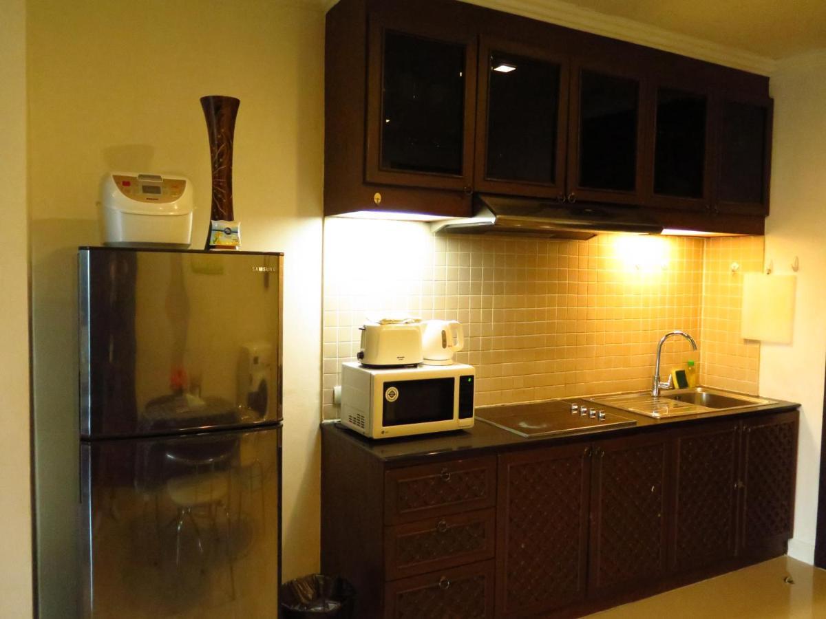 639 2 Bedroom Contemporary Teak Wood Holiday home Patong