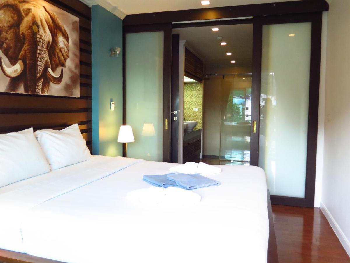 Holiday home 639 2 Bedroom Contemporary Teak Wood