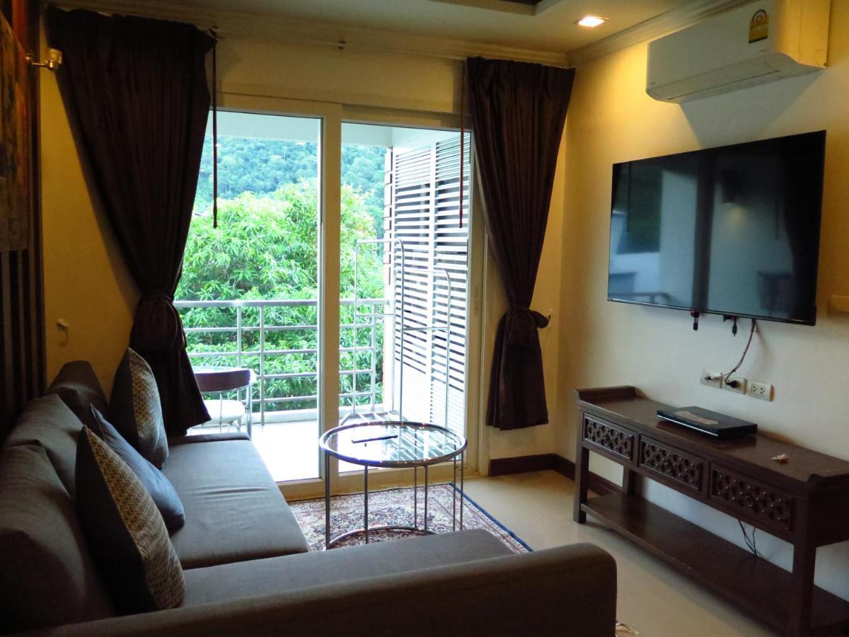 639 2 Bedroom Contemporary Teak Wood Holiday home Patong