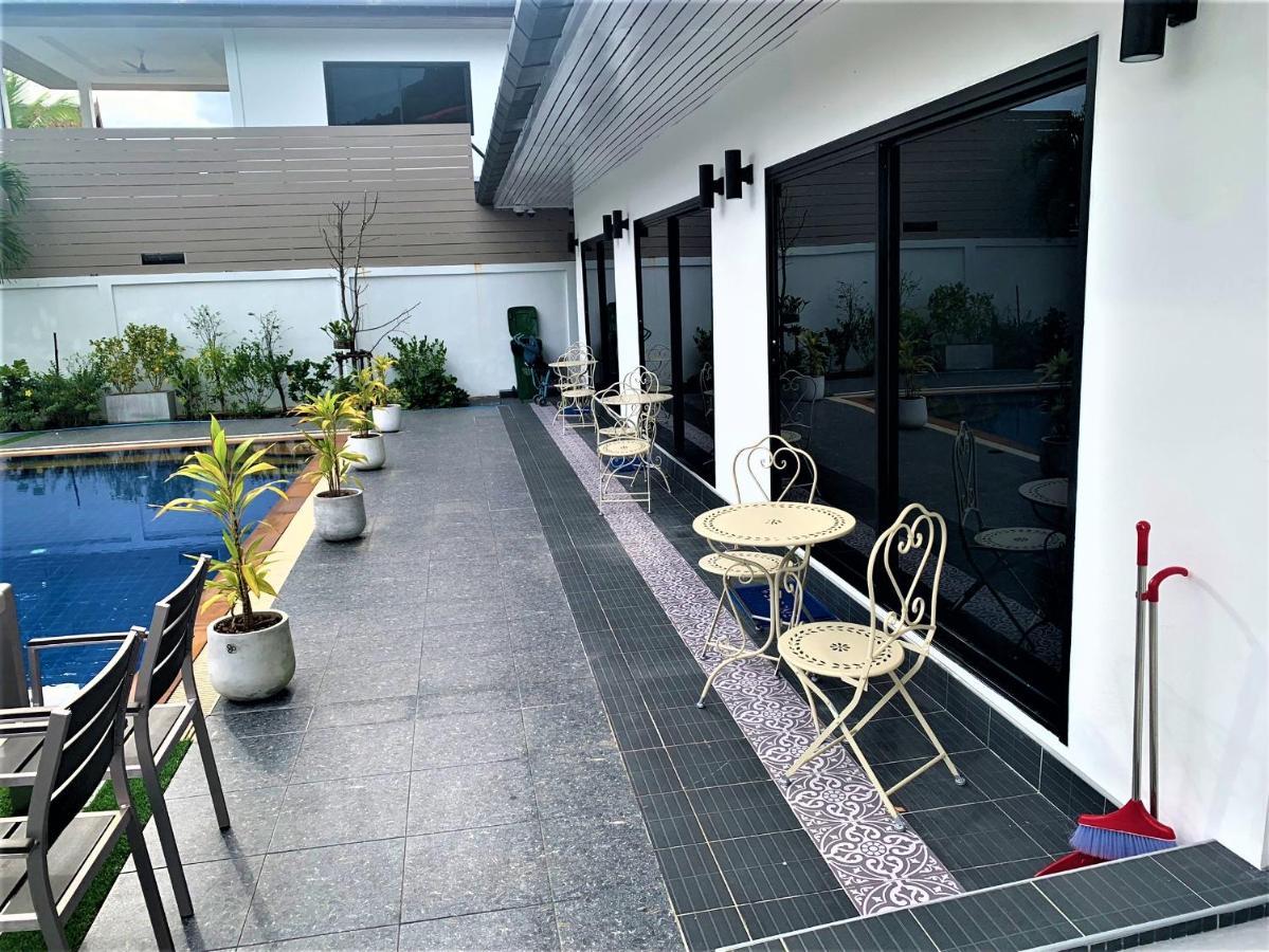 Fantasy 5 Bedroom Modern Private Pool Villa *