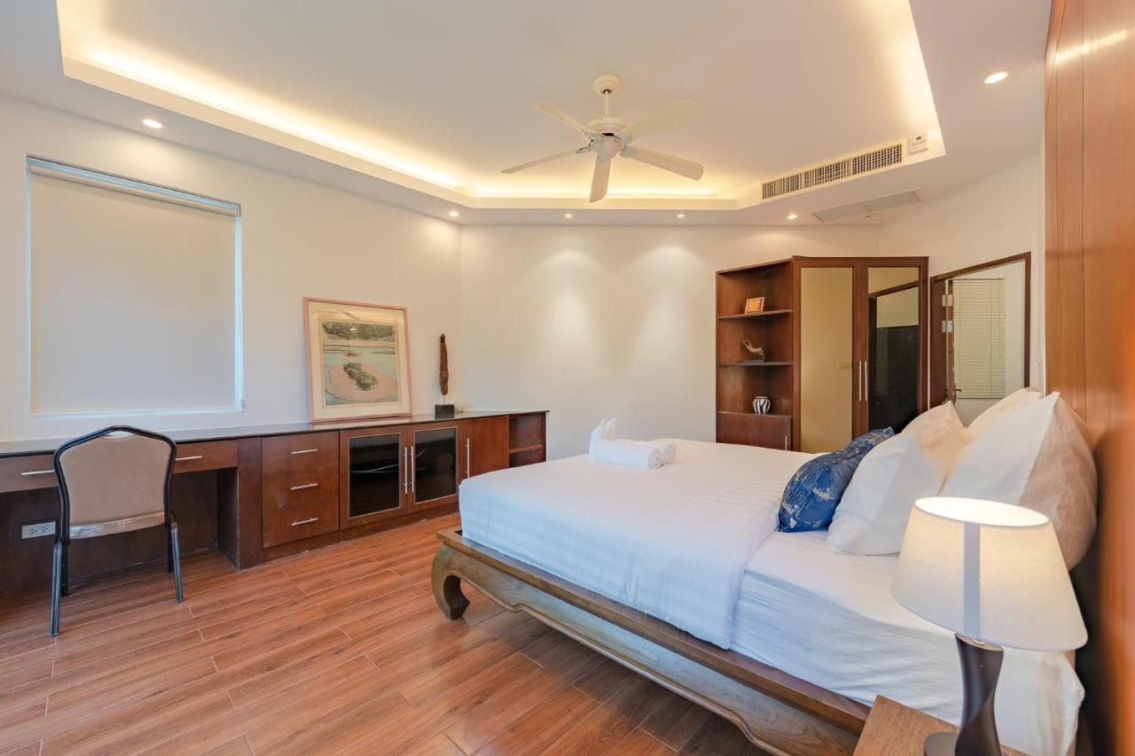 Villa White