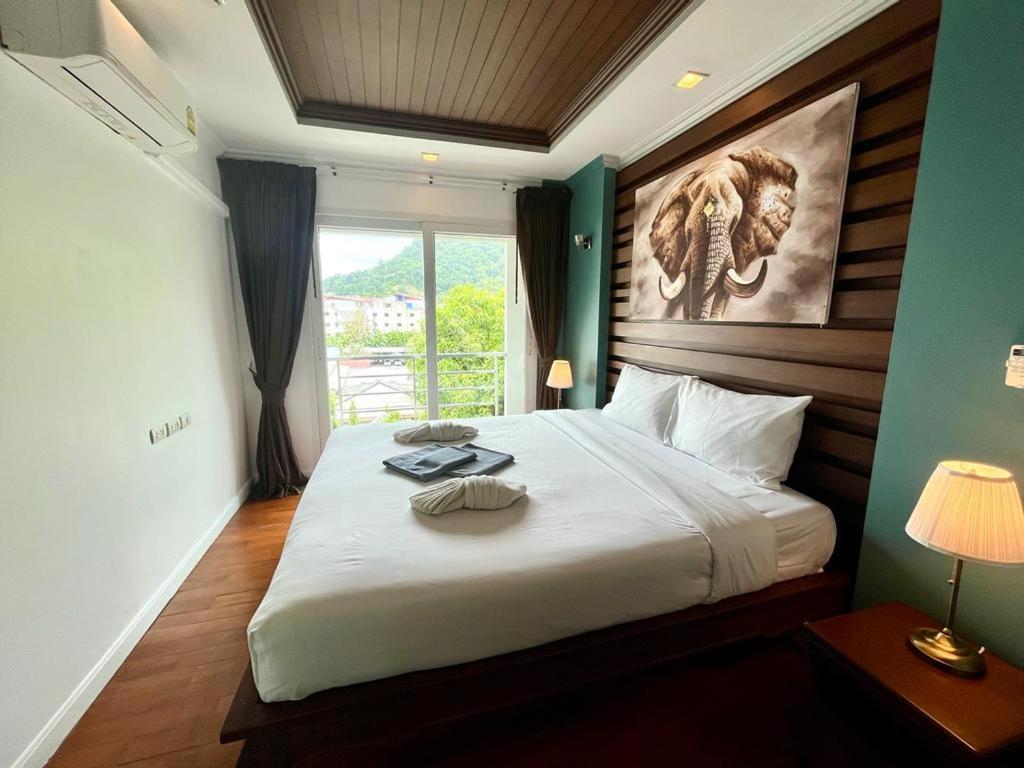 Holiday home 639 2 Bedroom Contemporary Teak Wood *