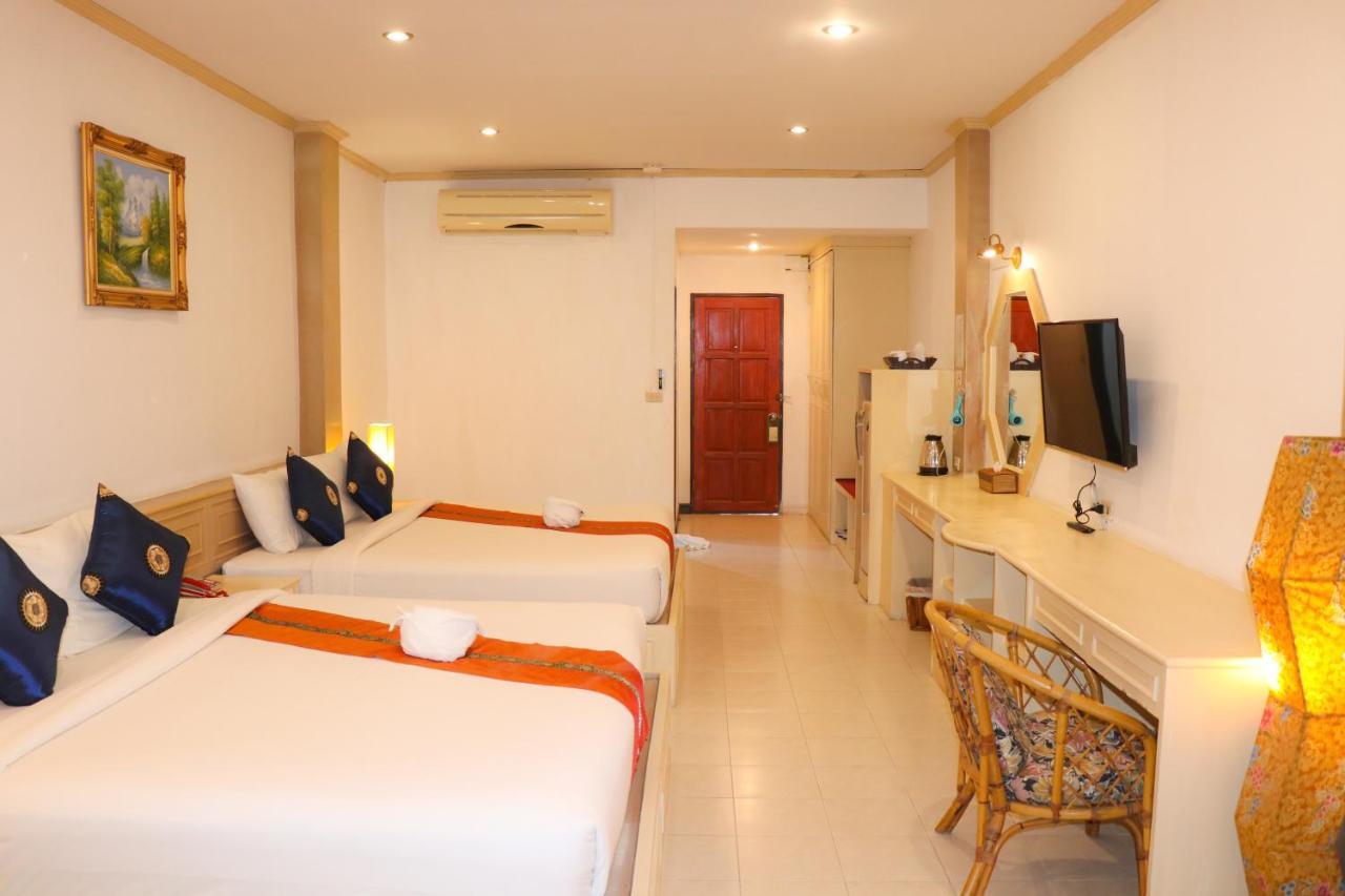 Resort Andaman Seaside Bangtao Beach 3*