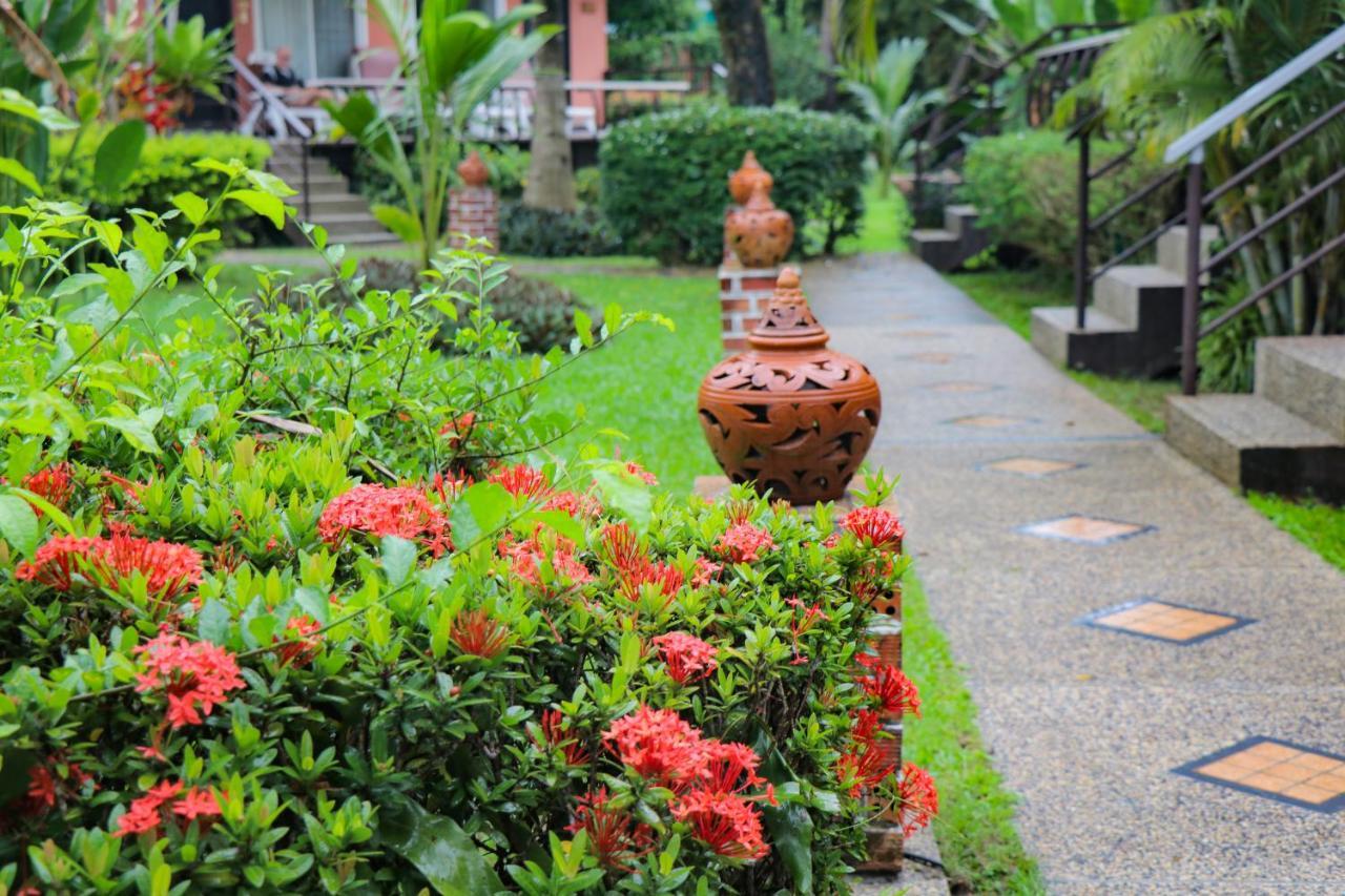 Andaman Seaside Bangtao Beach 3*