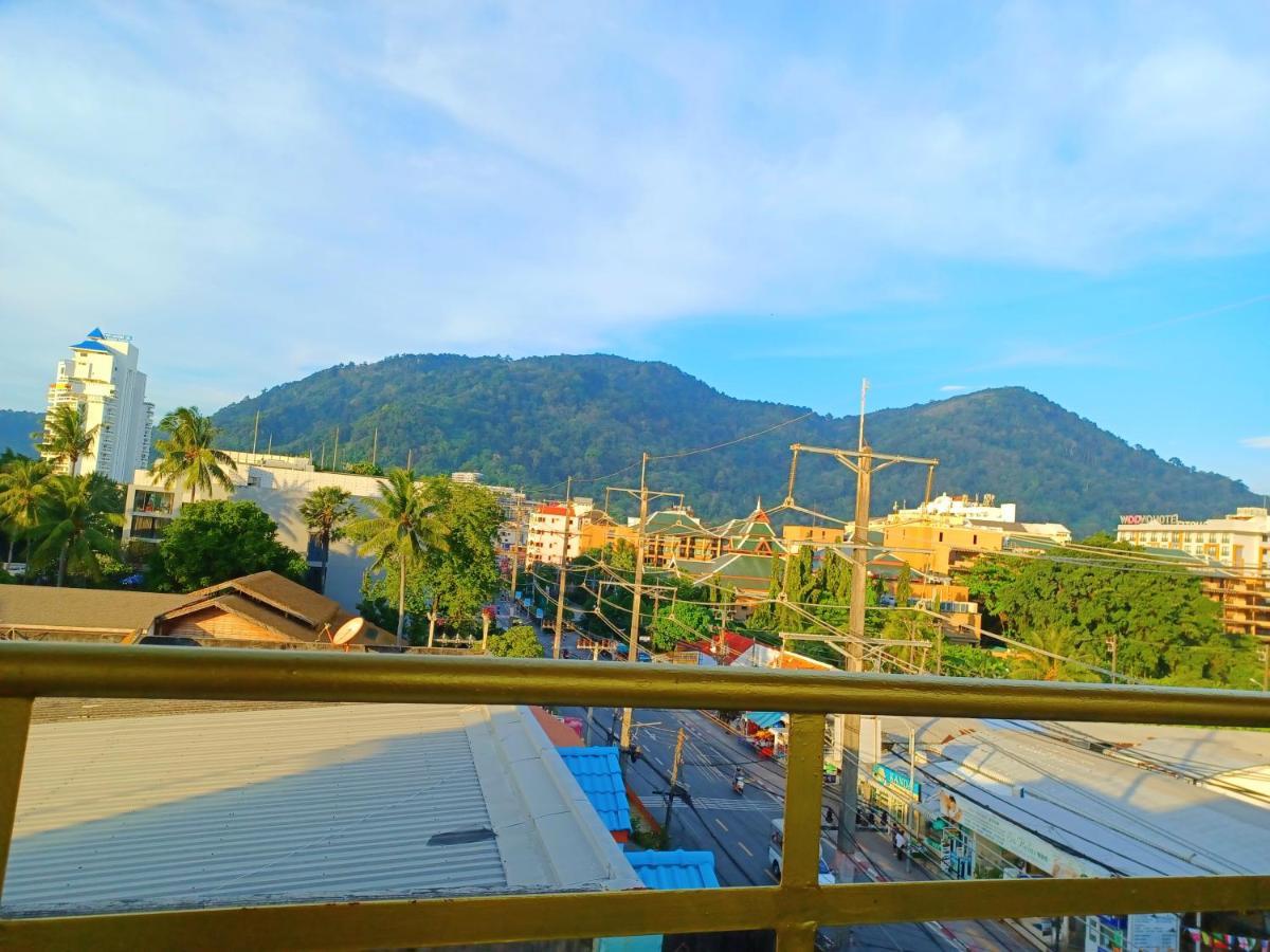 Happy Holidays 3* Patong