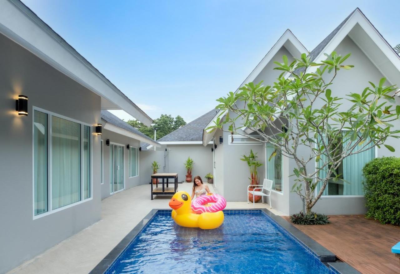 Hotel De Palm Pool