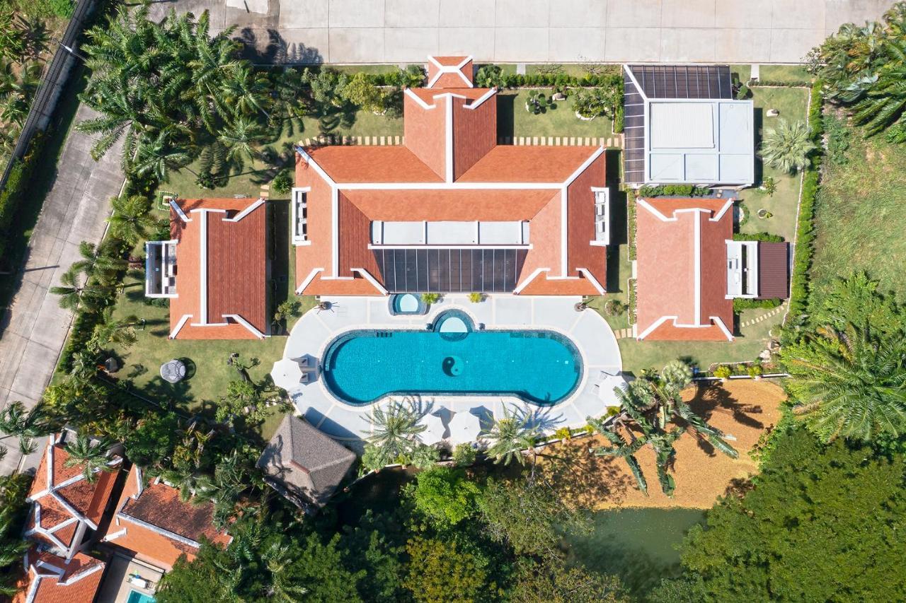 Carlos, Luxury 7 Bdr Private Pool Villa, Baan Bua Nai Harn, Phuket