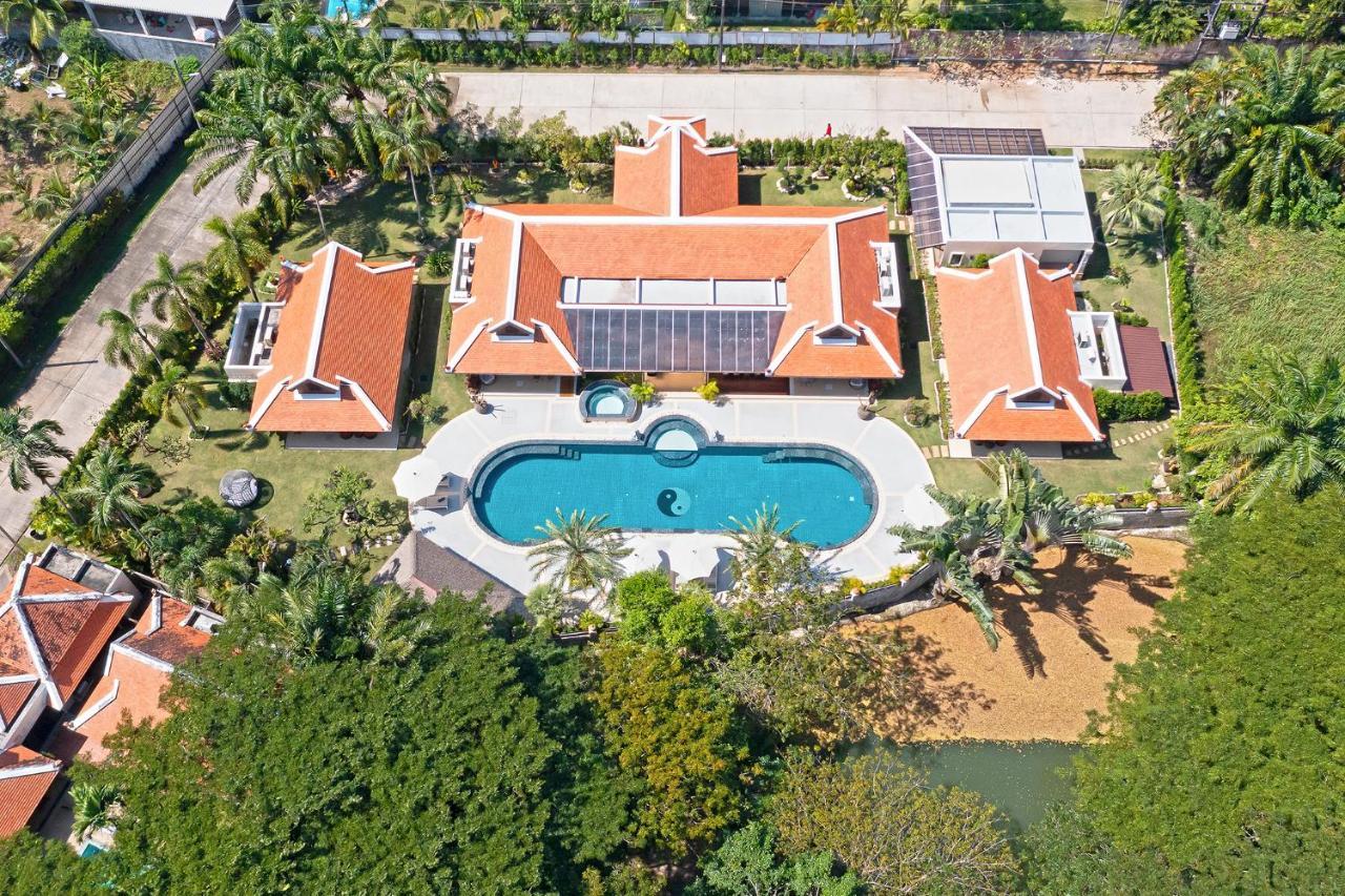 Carlos, Luxury 7 Bdr Private Pool Villa, Baan Bua Nai Harn, Phuket