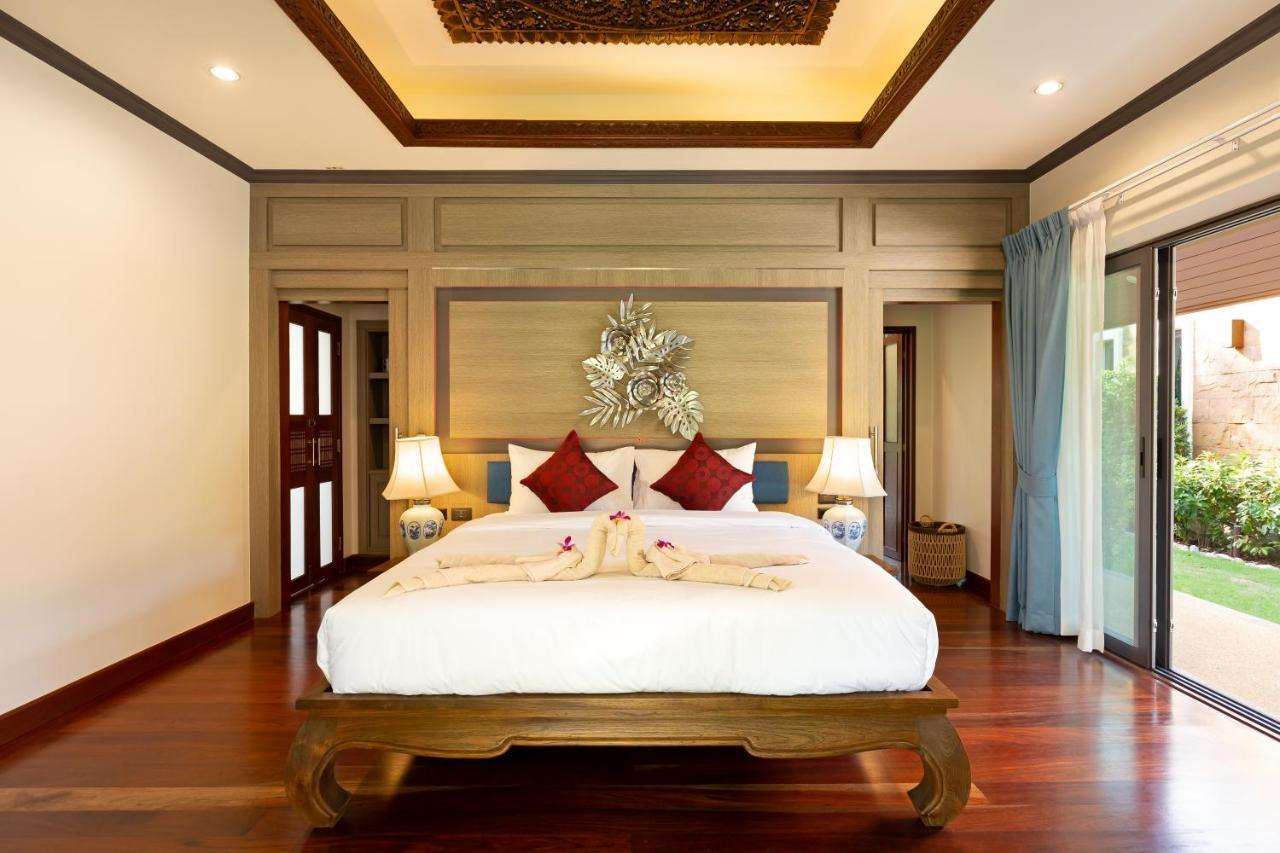Carlos, Luxury 7 Bdr Private Pool Villa, Baan Bua Nai Harn, Phuket * Rawai