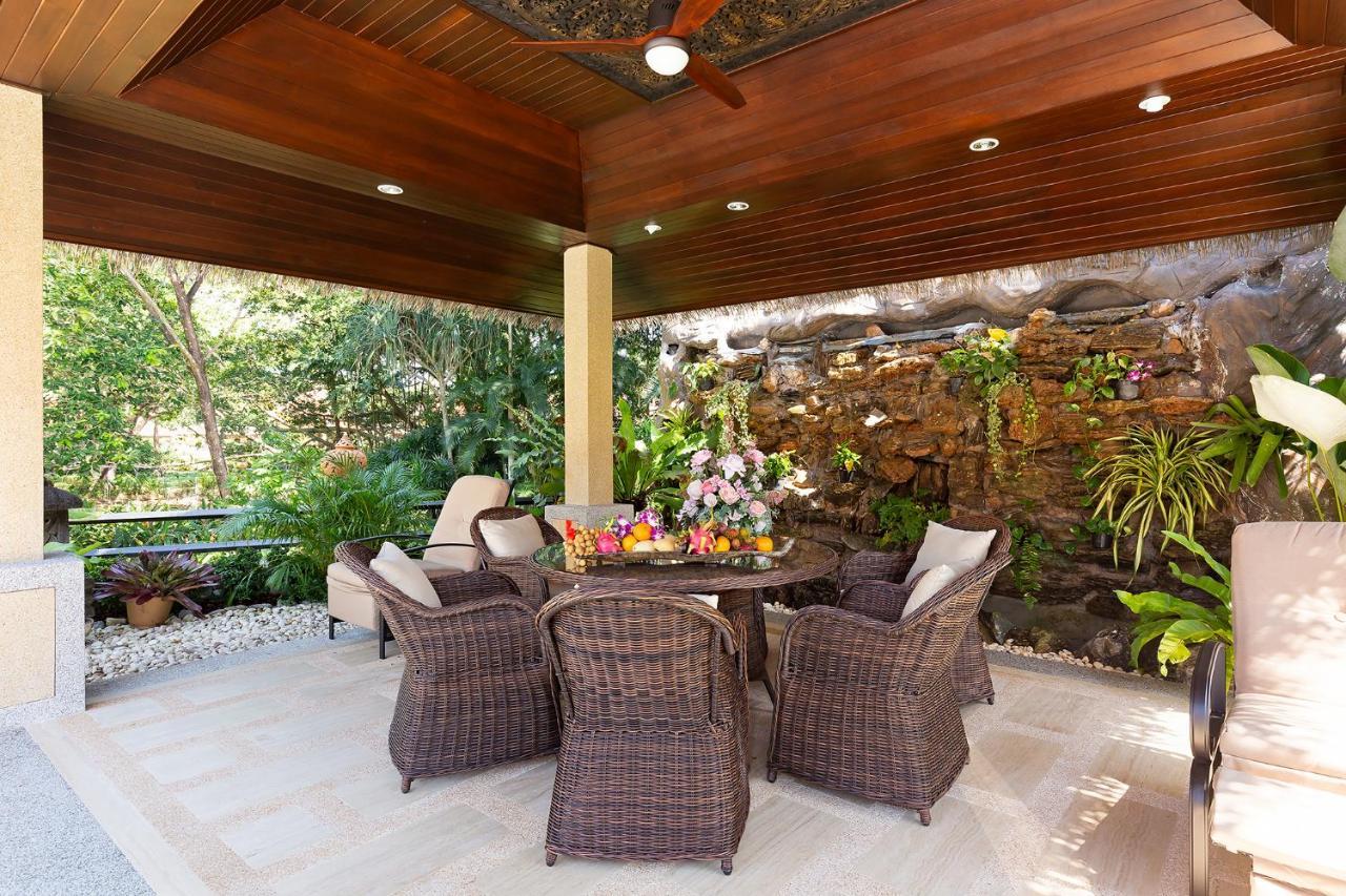 Carlos, Luxury 7 Bdr Private Pool Villa, Baan Bua Nai Harn, Phuket *