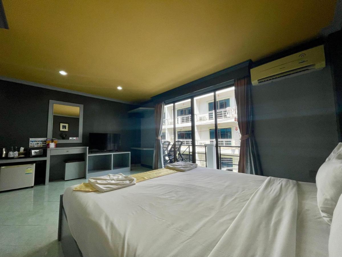 The Little Moon Hotel 3*
