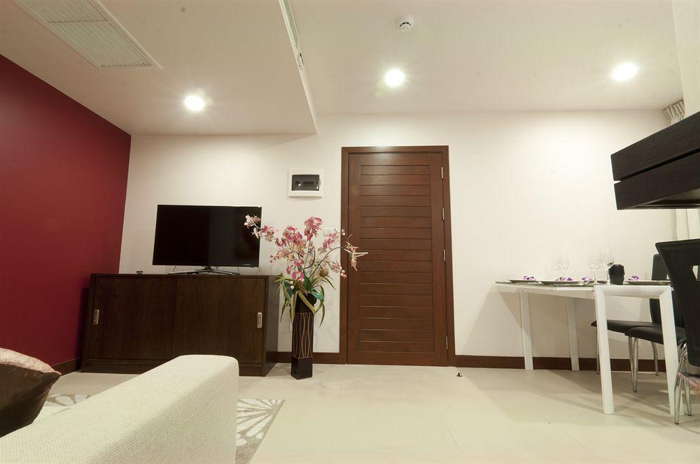 Apartment Butterfly Karon