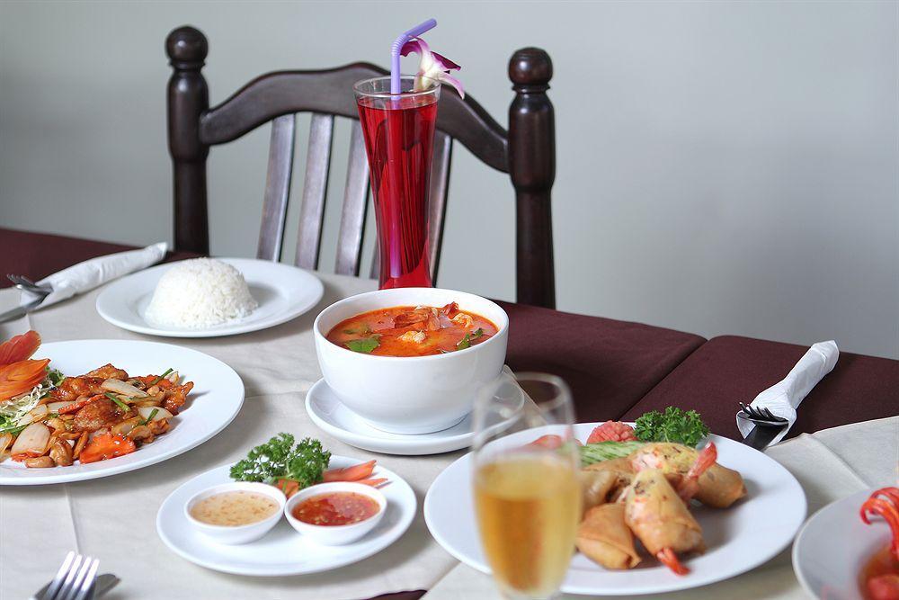 Choophorn House Sha 2* Strand Kata