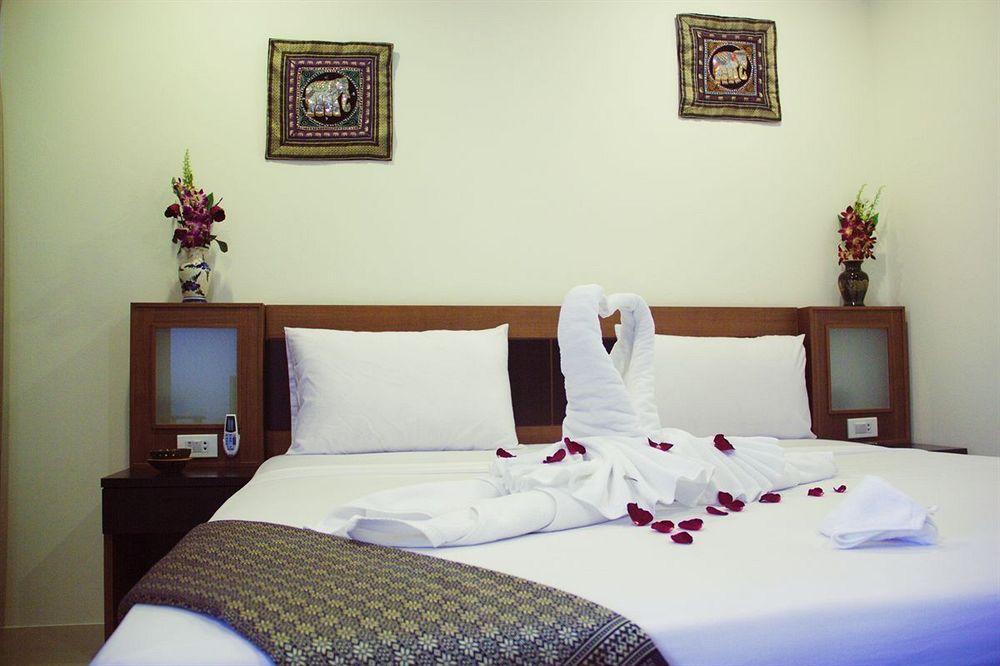 Abbey Road Hotel 2*