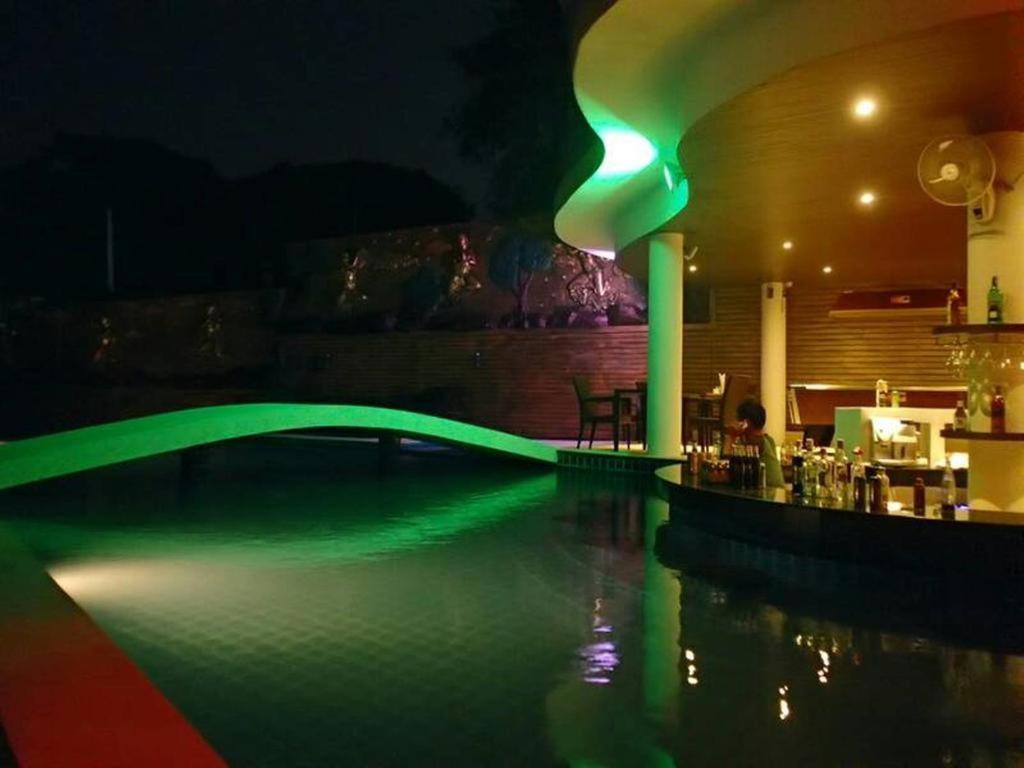 Beststayinphuket Mountain Poolviews *