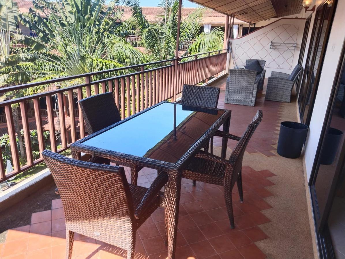 Beach, All'interno Del Sai Rougn Ferienhaus *