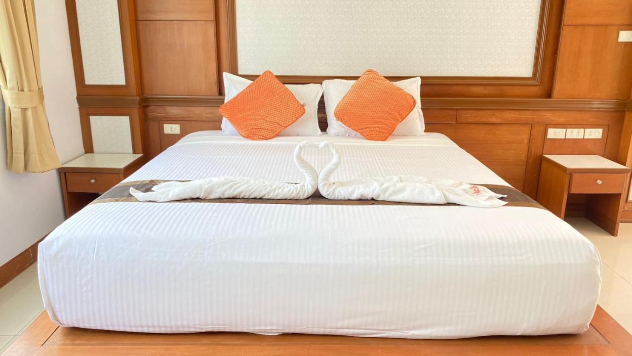 Hotel Sukcheewa Phuket 3*