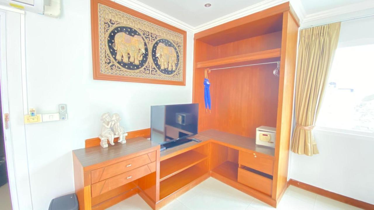 Sukcheewa Phuket Hotel