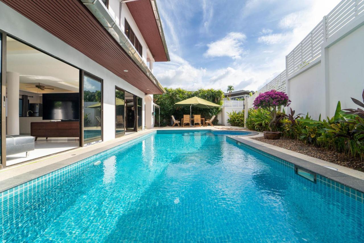 Villa Amaya, 2 Story Tropical Oasis With Hills View & Pool,