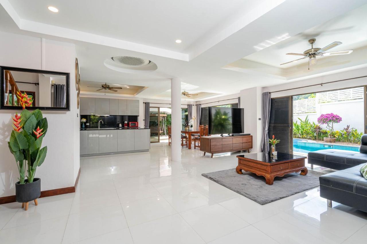 Amaya, 2 Story Tropical Oasis With Hills View & Pool, Villa