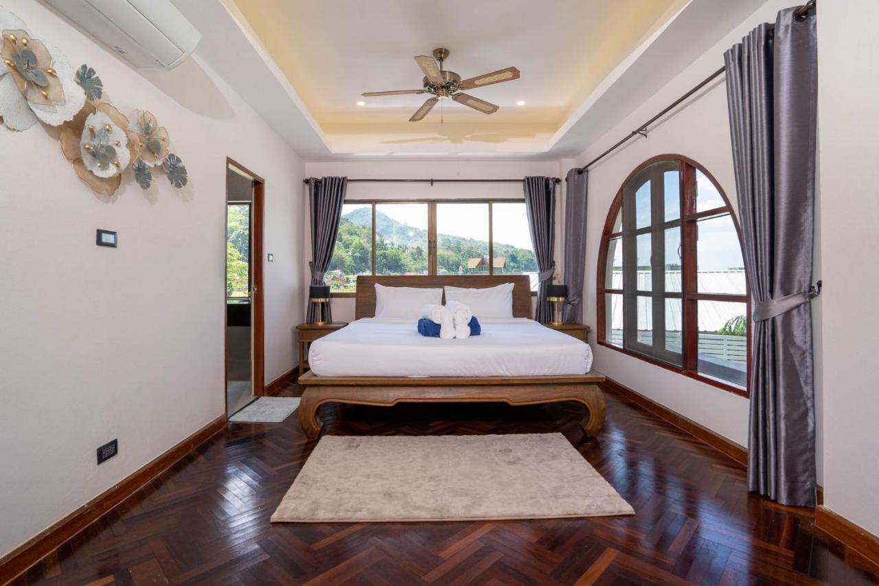 Villa Amaya, 2 Story Tropical Oasis With Hills View & Pool,