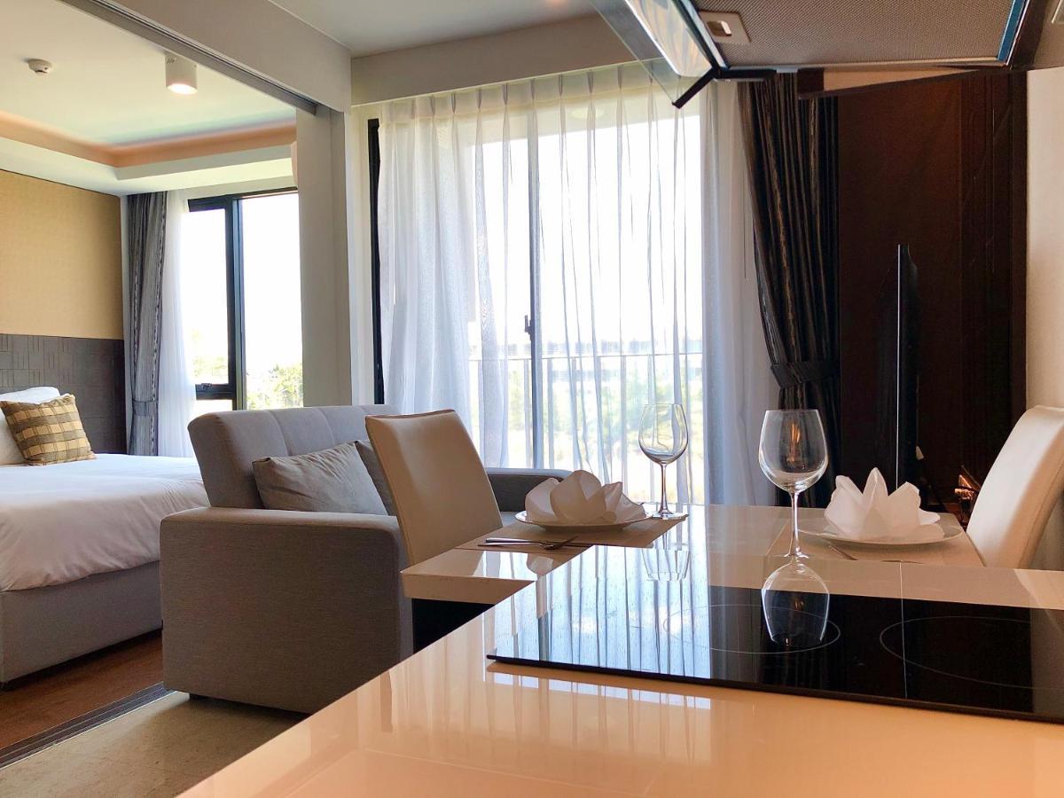 Aristo Surin J16 Appartement *