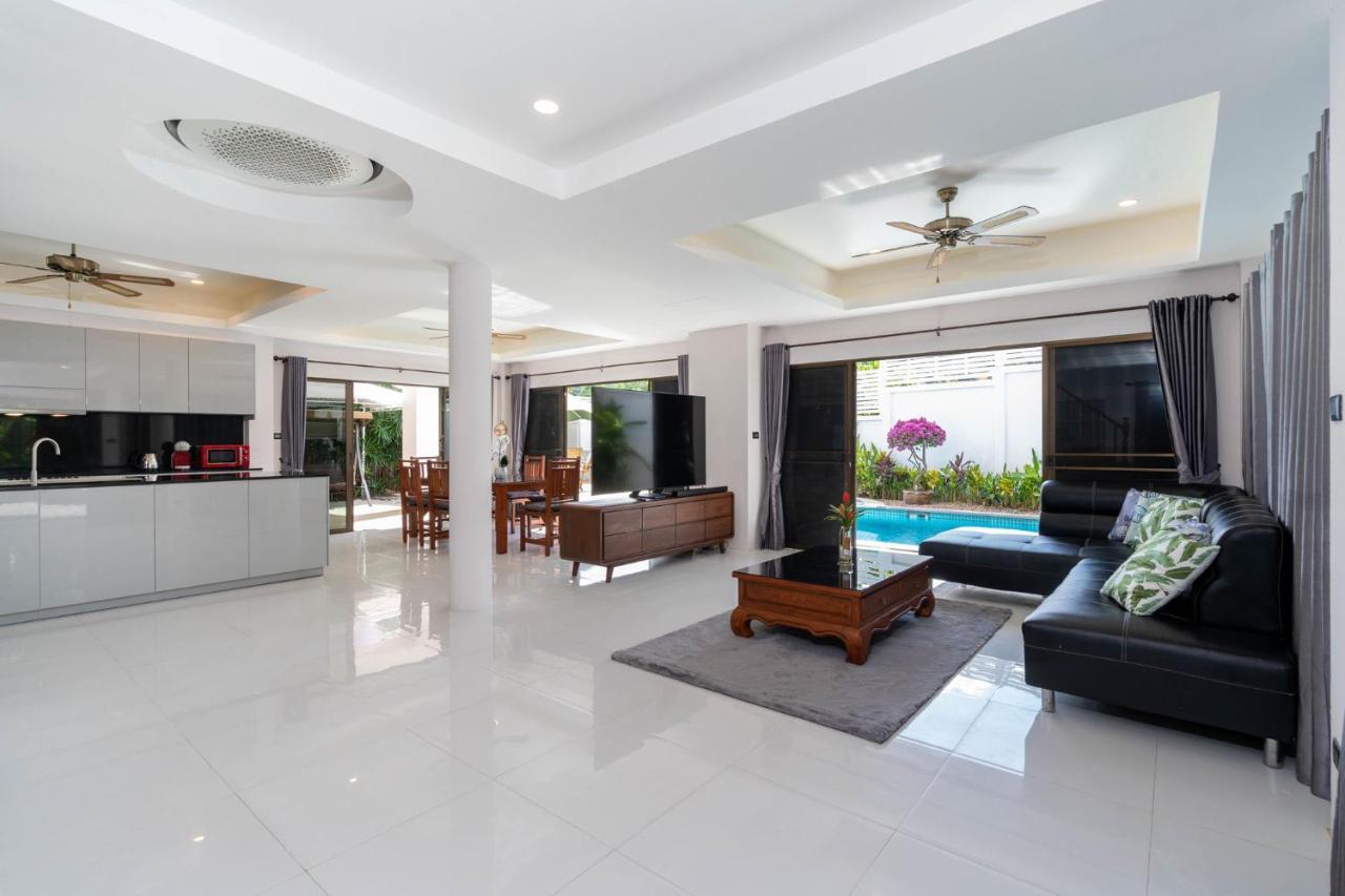 Amaya, 2 Story Tropical Oasis With Hills View & Pool,