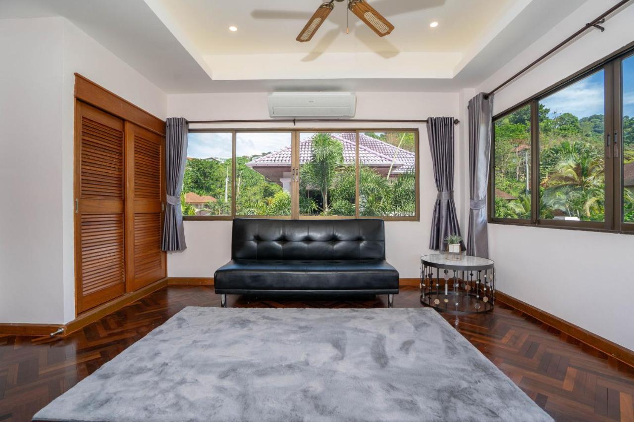Amaya, 2 Story Tropical Oasis With Hills View & Pool, Villa *