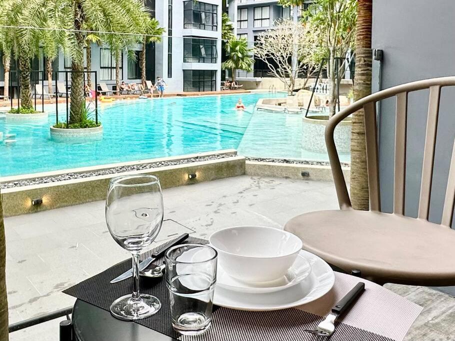 P15 Pool View Kamala Beach