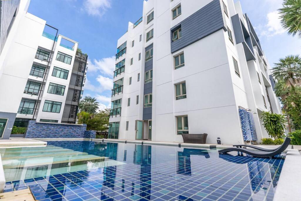 Regent : Beautiful Modern Close To Apartment *