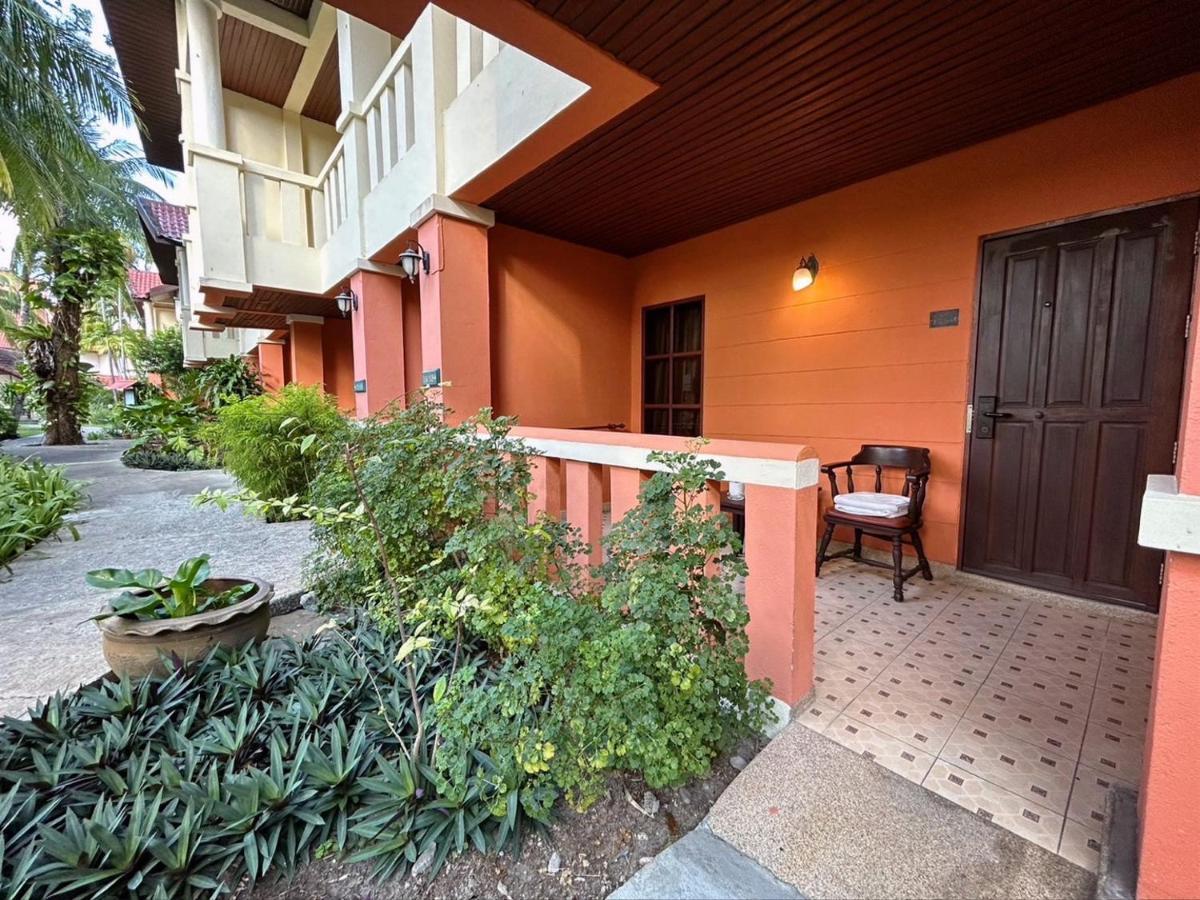 Phuket Leelavadee Hua Ting Resort 4*