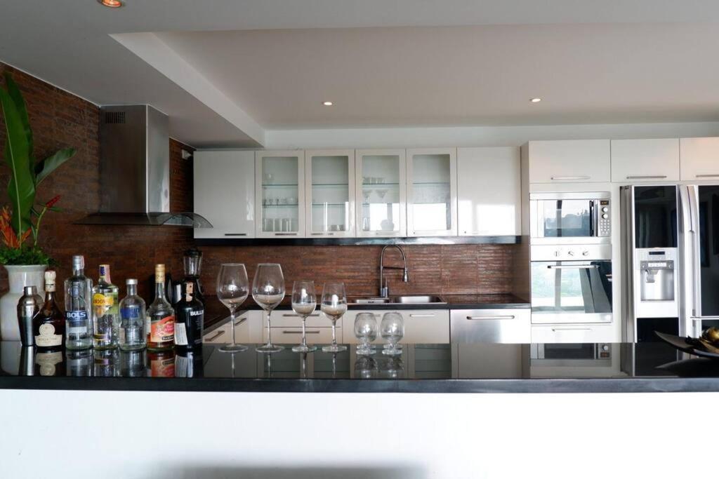 Kata Ocean View Condominium, Seaview & Luxury K12 Apartment *