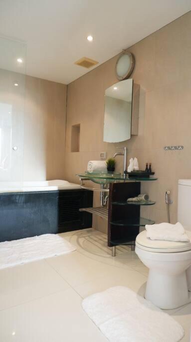 Kata Ocean View Condominium, Seaview & Luxury K12 Ban Kata