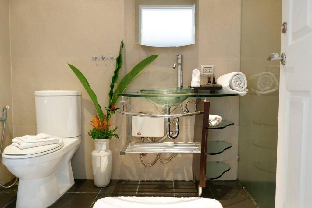 Kata Ocean View Condominium, Seaview & Luxury K12