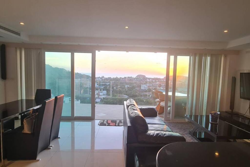 Kata Ocean View Condominium, Seaview & Luxury K12
