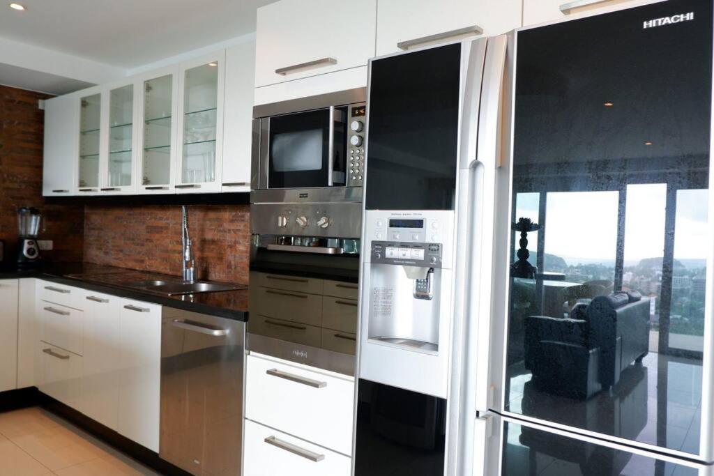 Kata Ocean View Condominium, Seaview & Luxury K12 Apartment *