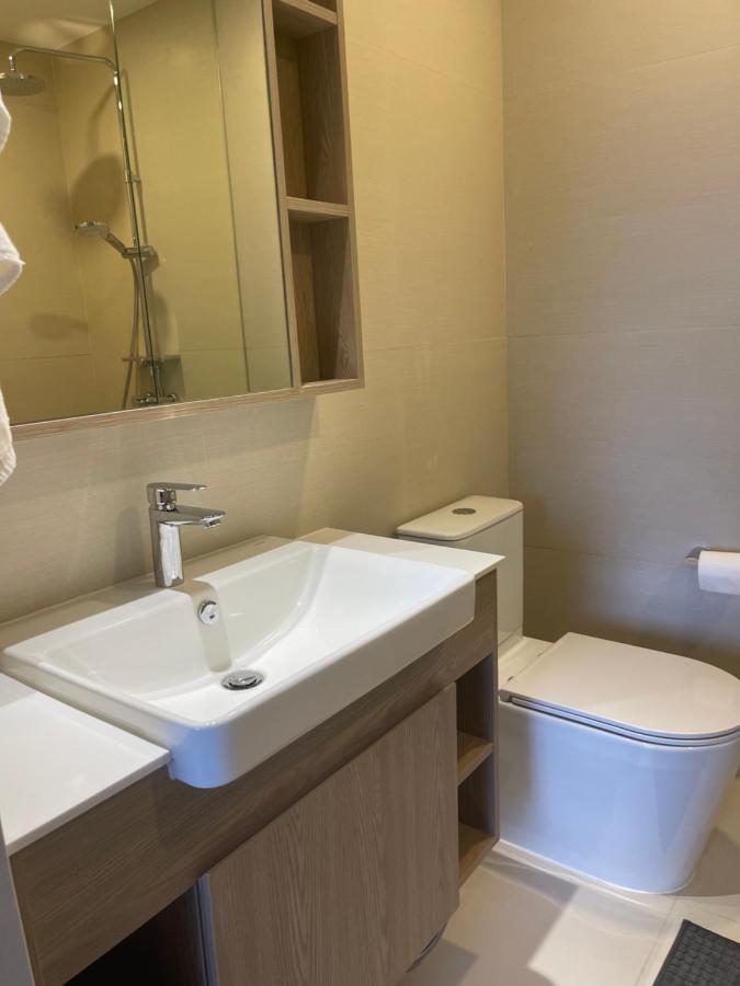 Laguna Skypark: Golf View With Rooftop Pools Apartment *