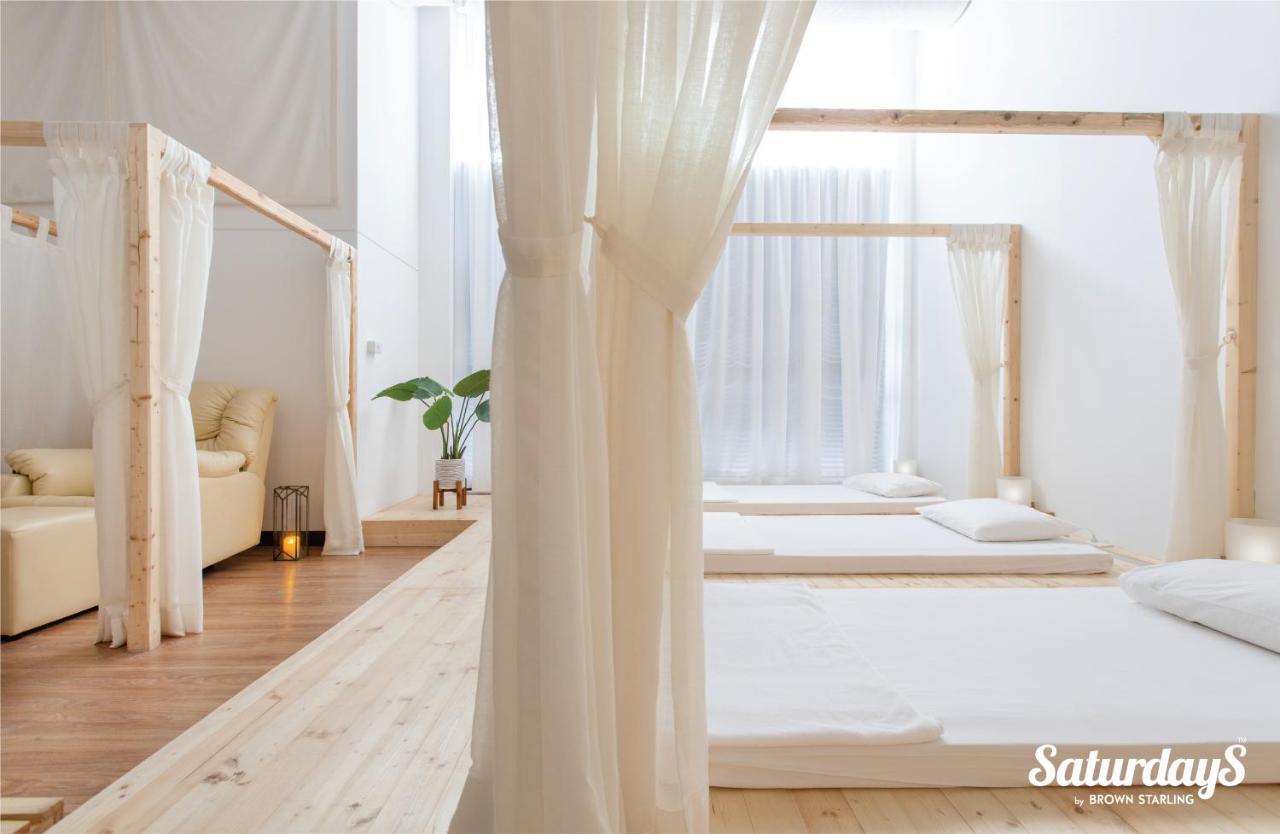 Apartamento Two Bedroom With Balcony At Saturdays *