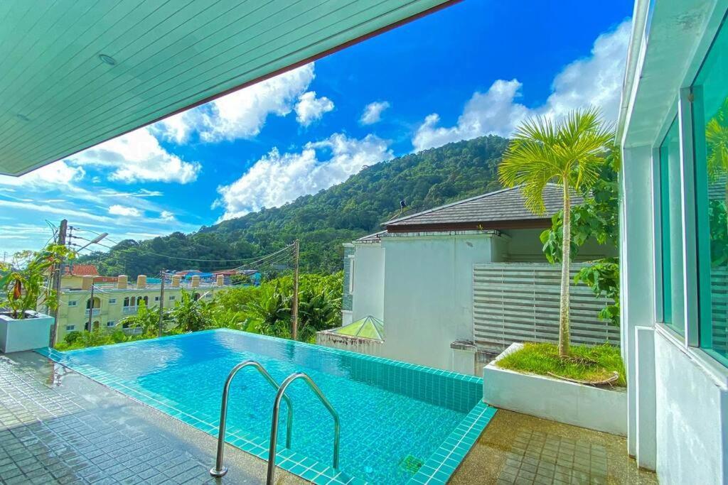 3 Bdr Pool 芭东3卧室泳池别墅 远海景 Patong