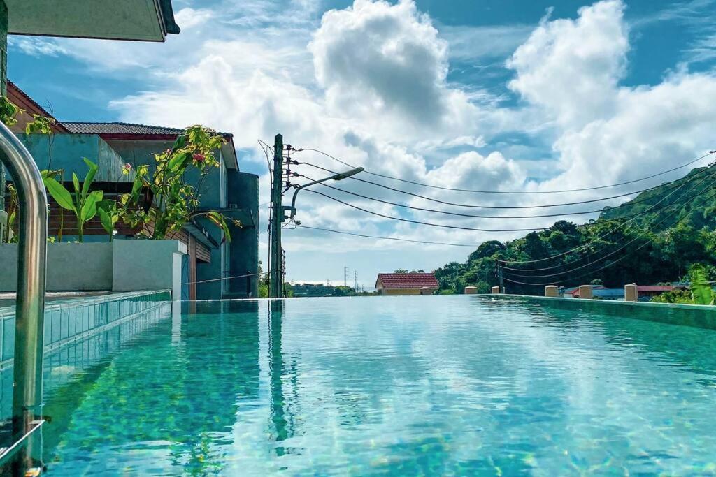 3 Bdr Pool 芭东3卧室泳池别墅 远海景 Villa Patong