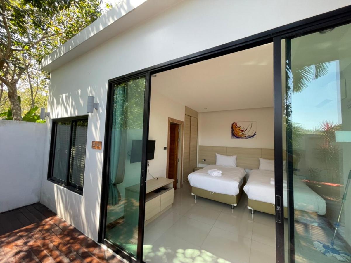 Xing Chen Pool * Ban Klang (Phuket)