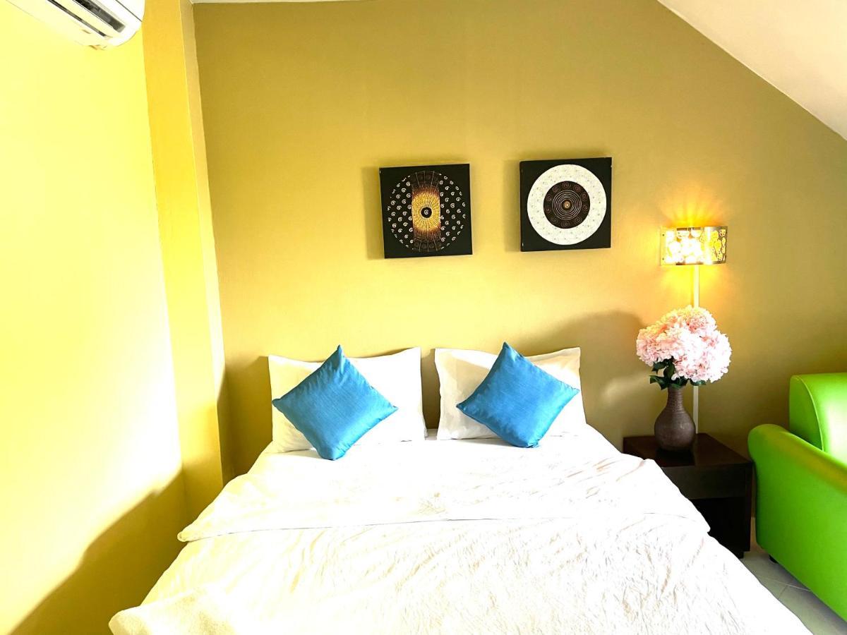 Hotel Nawaporn Place