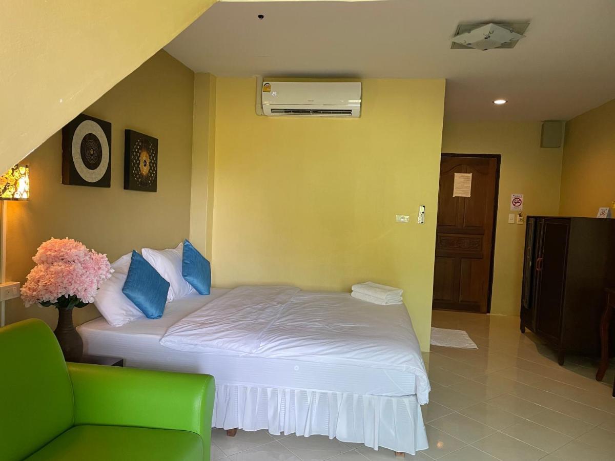 Hotel Nawaporn Place Phuket
