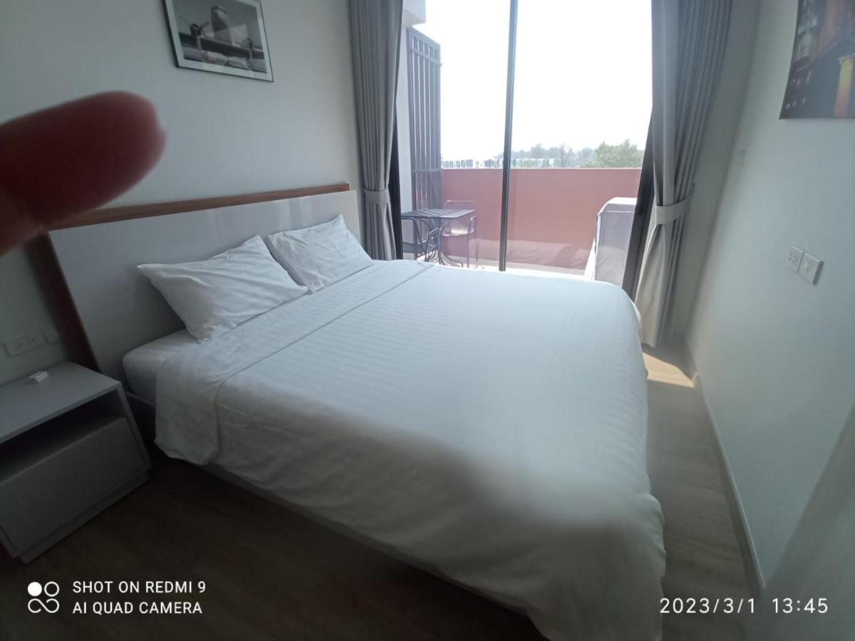 Laguna Skypark: Mountain & Views With Rooftop Pools Apartment *