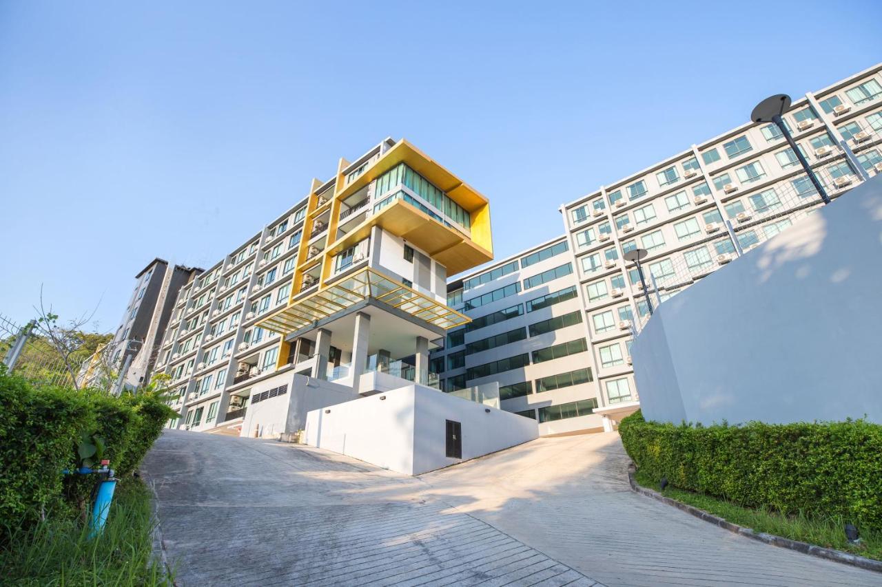 Hill View 2br A616 D *