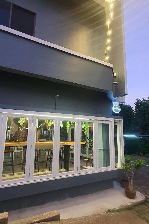 Nora Bukit Hotel 2*