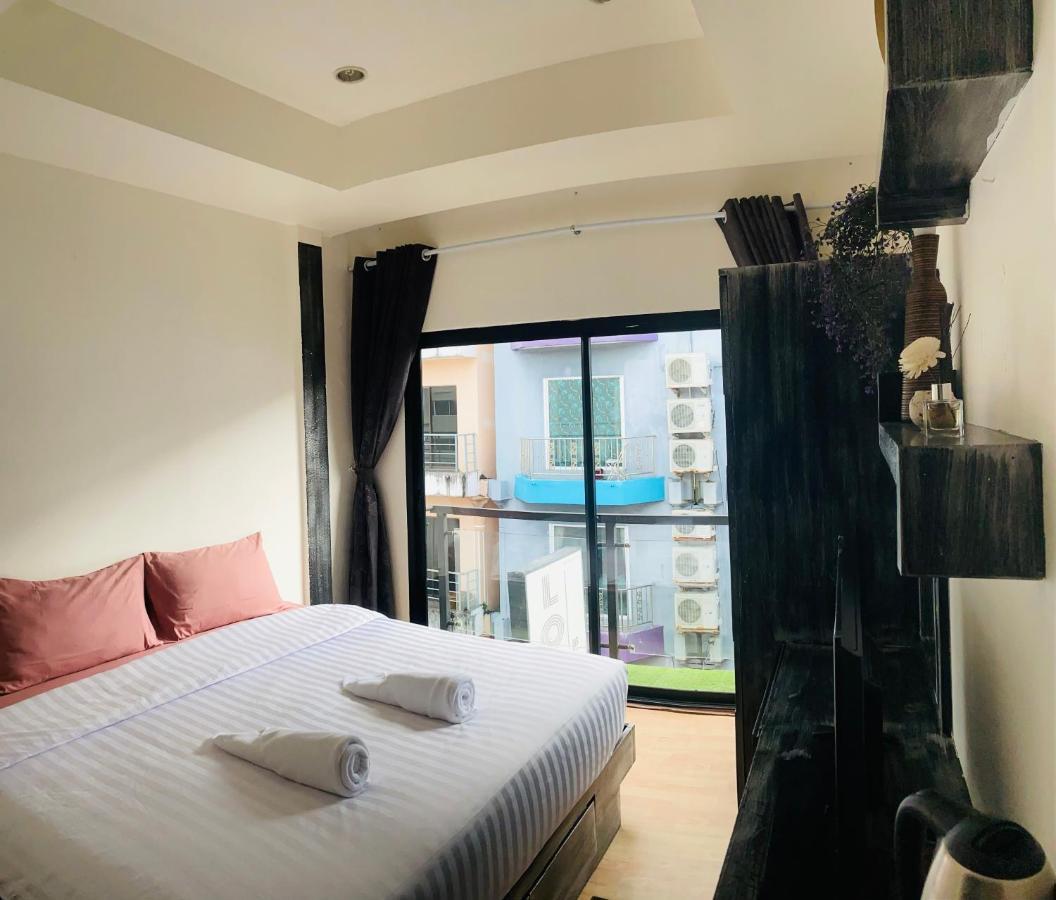 Beachwalk 3* Patong
