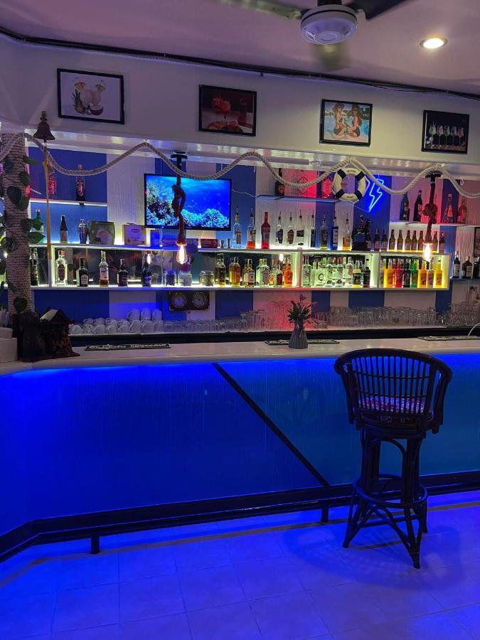 San Antonio & Restaurant 2*